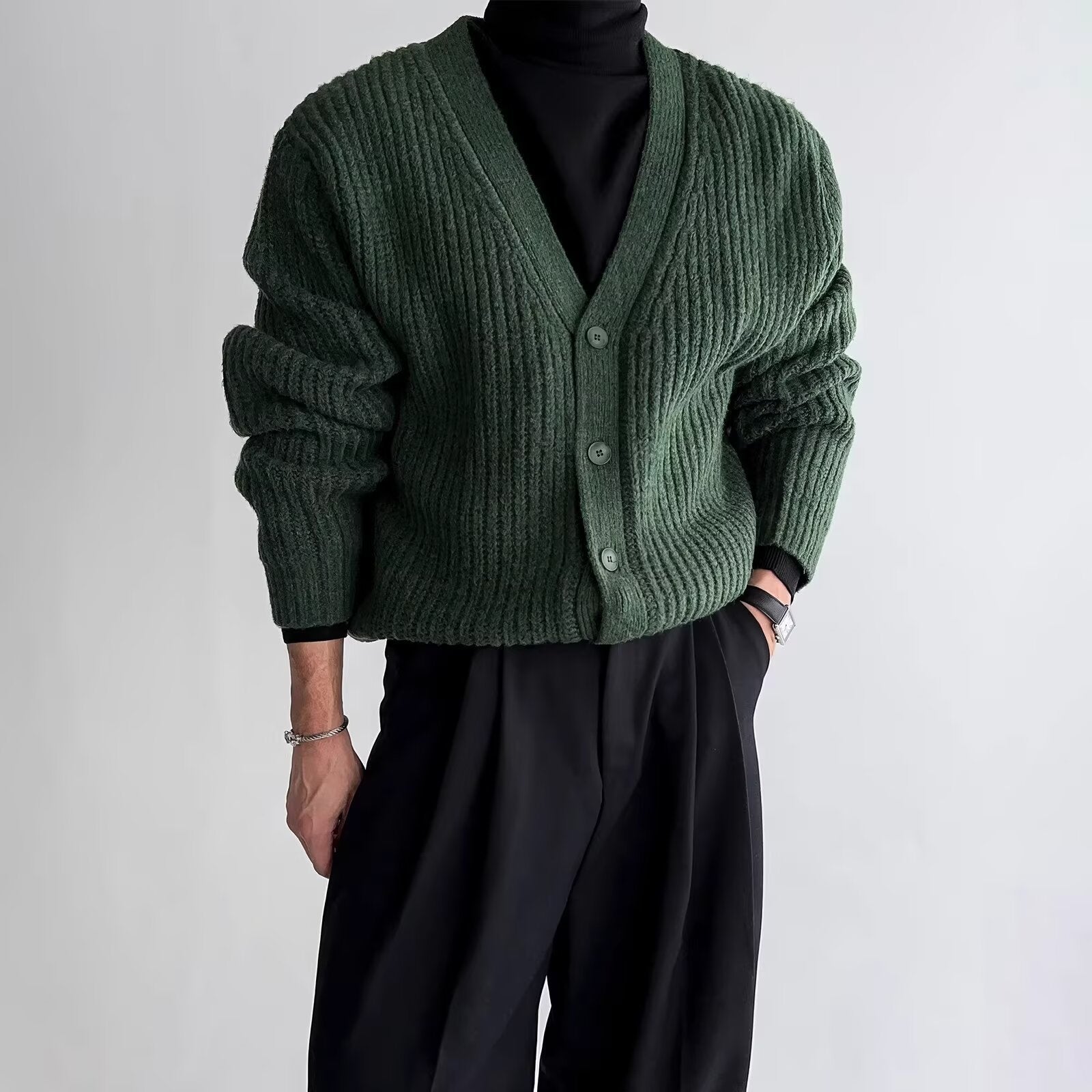 Pull à col V polyvalent pour hommes