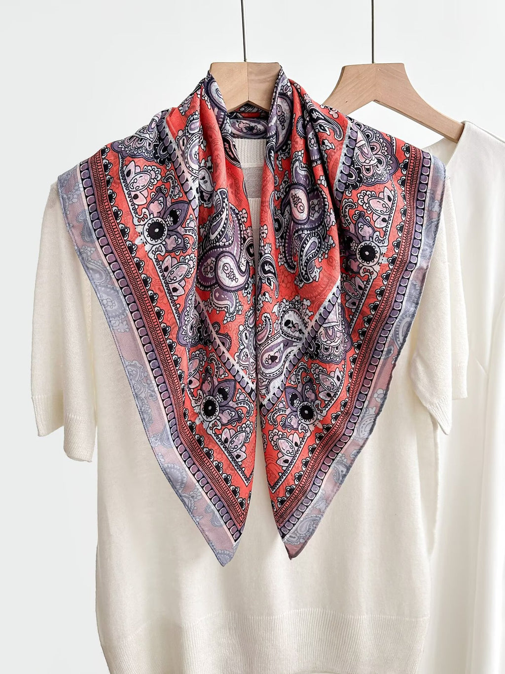 Echarpe de soie haut de gamme vintage pour femmes