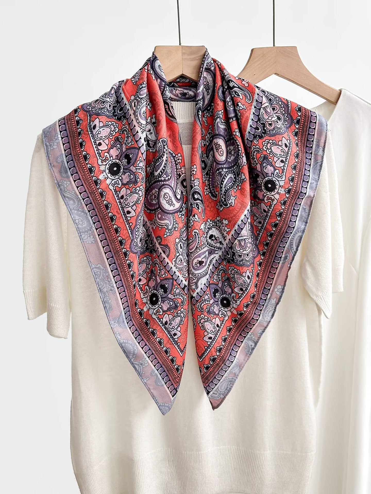 Echarpe de soie haut de gamme vintage pour femmes