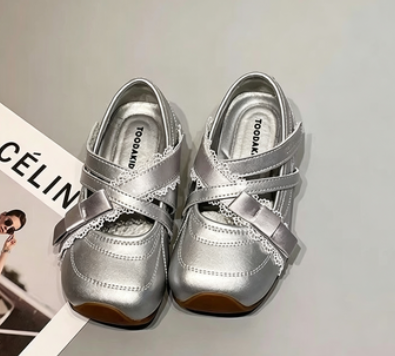 Chaussures en cuir pour filles
