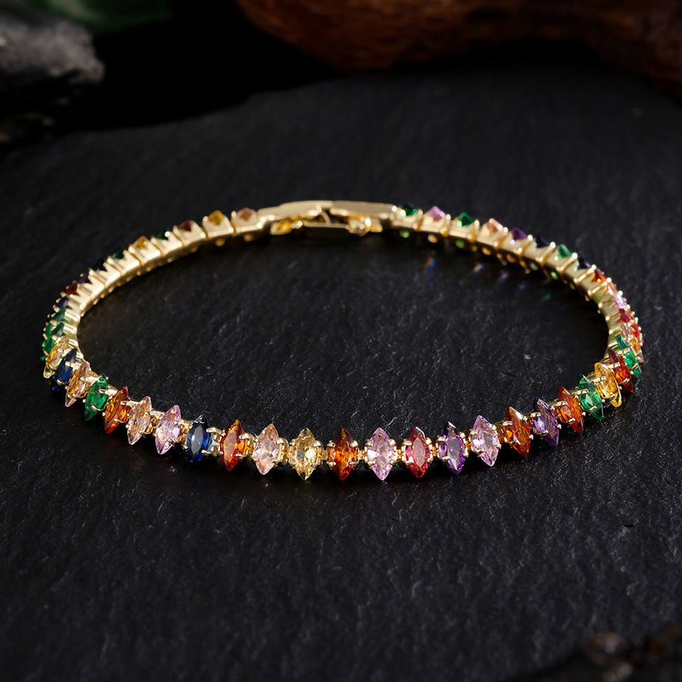Femmes Rainbow Triangular Cubic Zirconia Bracelet de tennis