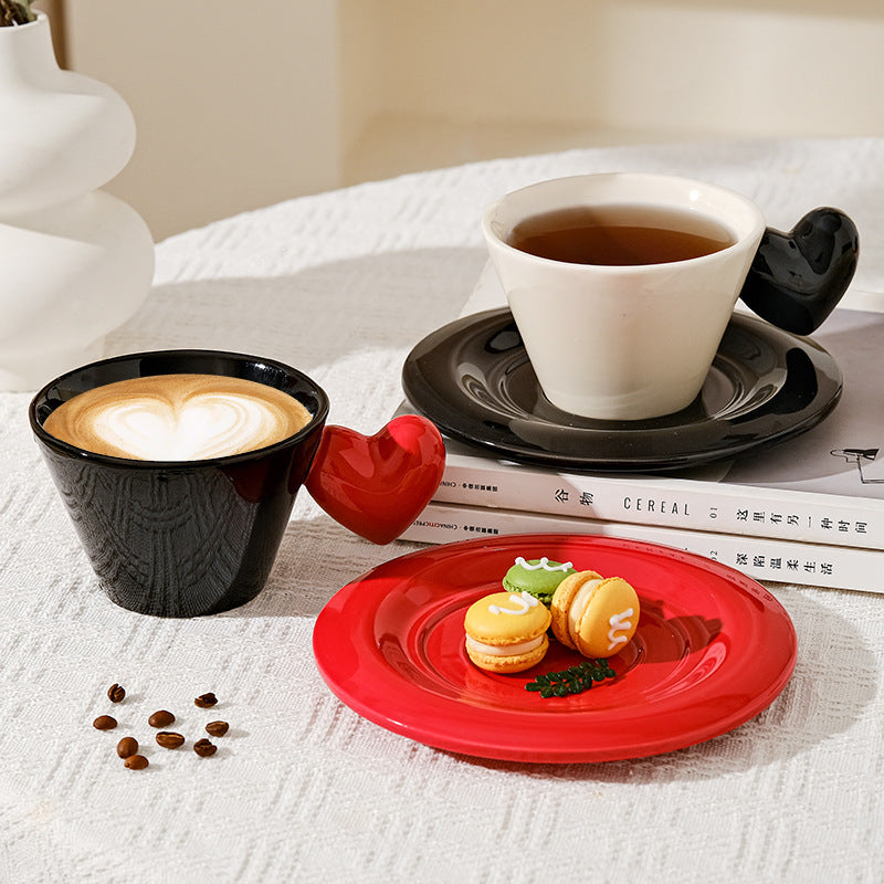 Cup and Saucer Set avec Poignée Spoo Heart-Shape