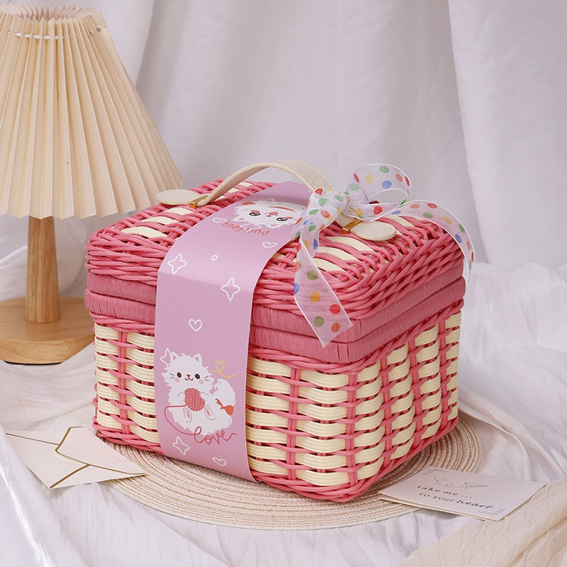 Paille rectangulaire et panier tissé en cuir