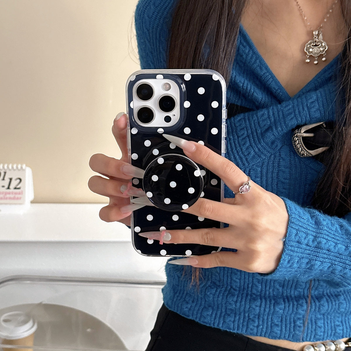 Cas de téléphone Polka Dot Support magnétique