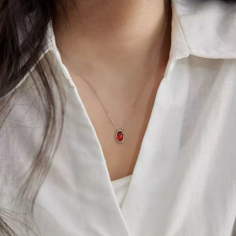 Niche Design Faux Pearl Collier Femmes Haute Fin Tempérament Collier Chaîne Polyvalente Swe