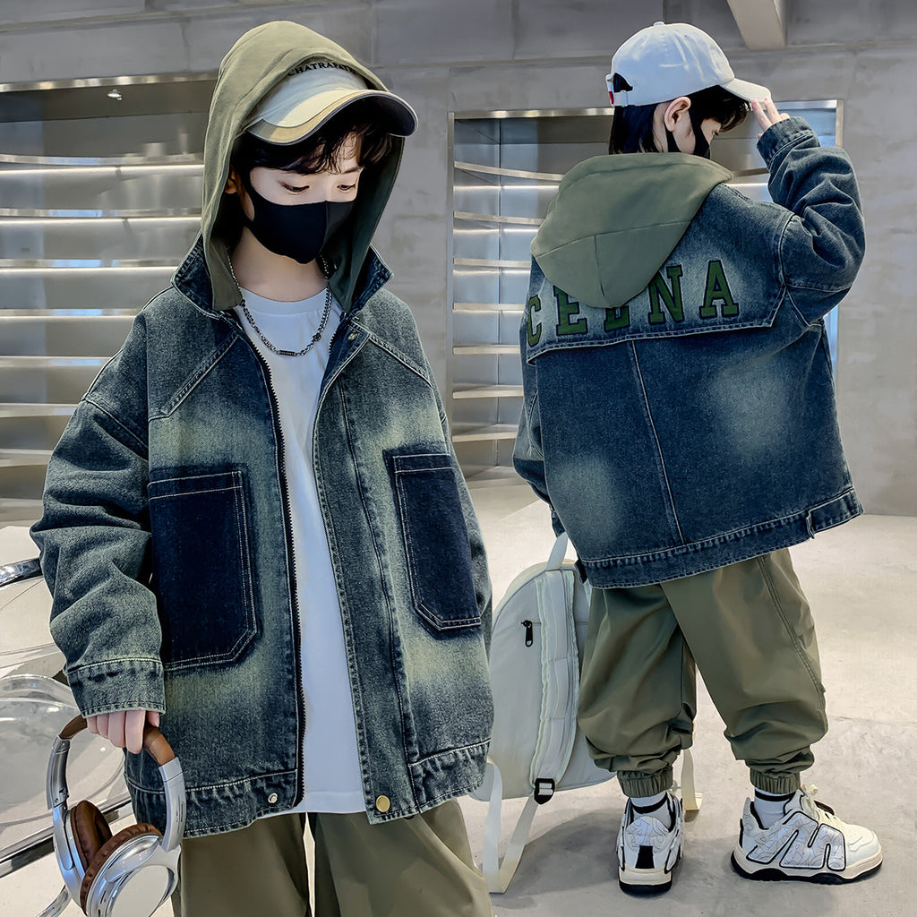 Manteau de denim pour garçon plus âgé