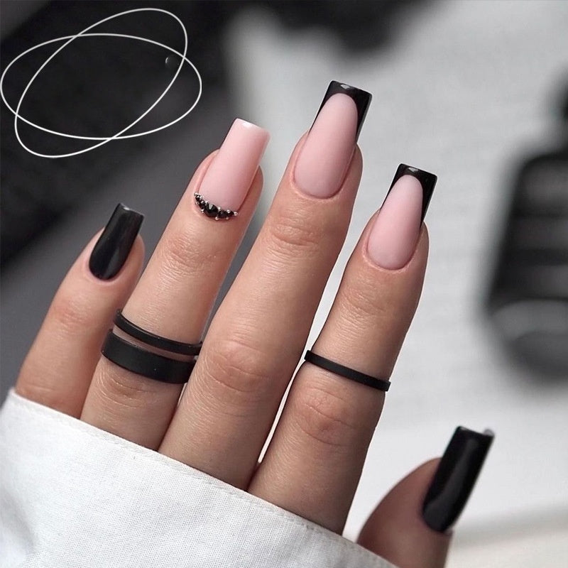 Astuce d'ongle terminée Wearable Court Square