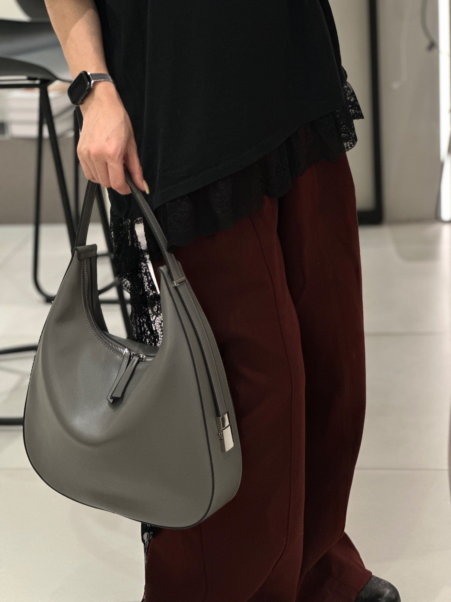 Véritable sac à bandoulière en cuir véritable pour femmes Cowhide HOBO Sac à main simple polyvalent Buc
