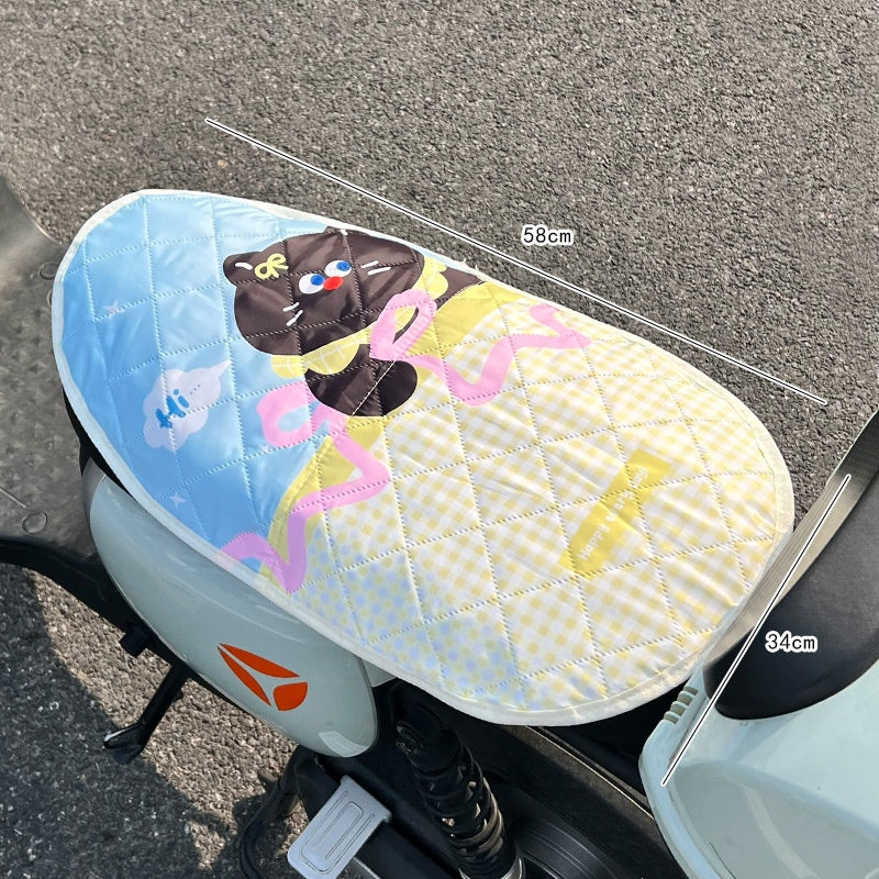 Couverture de siège de moto anti-poussière et thermosolidable
