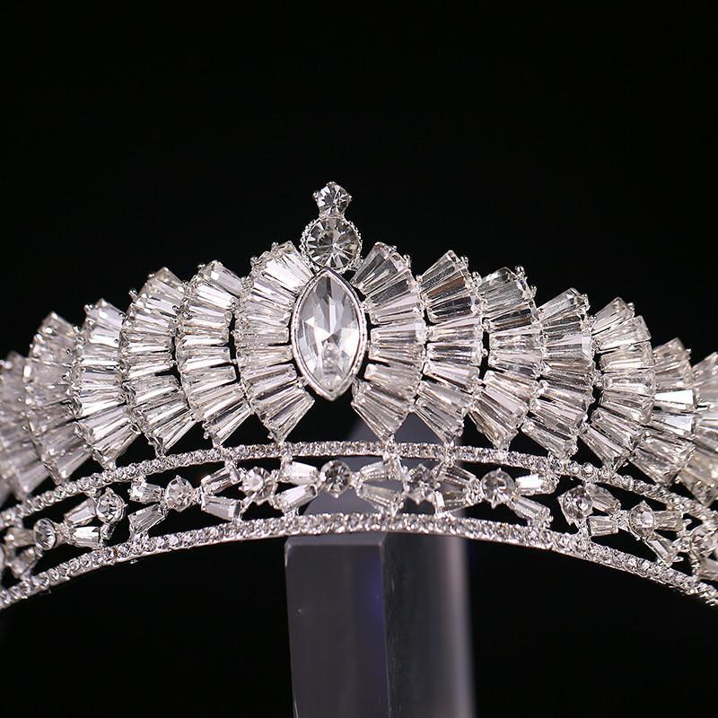 Japonais Et Coréen Mariage Alliage de Strass Knot Couronne de mariage