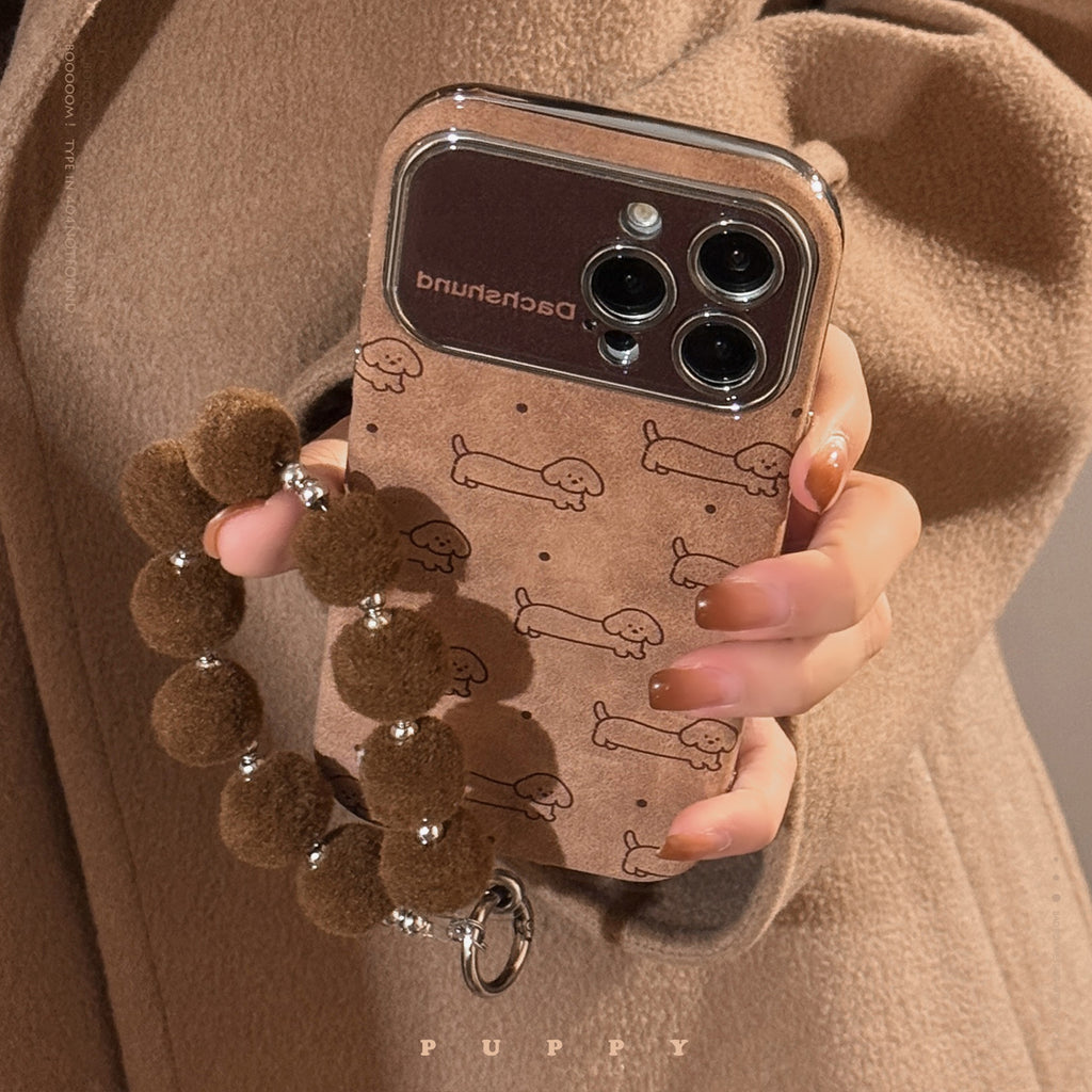 Plush phone case with full-coverage lanyard protection