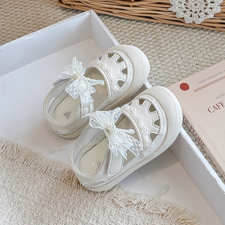 Chaussures d'été cool pour filles Princesse Baotou Sandales creuses Bébé pour enfants Chaussures simples