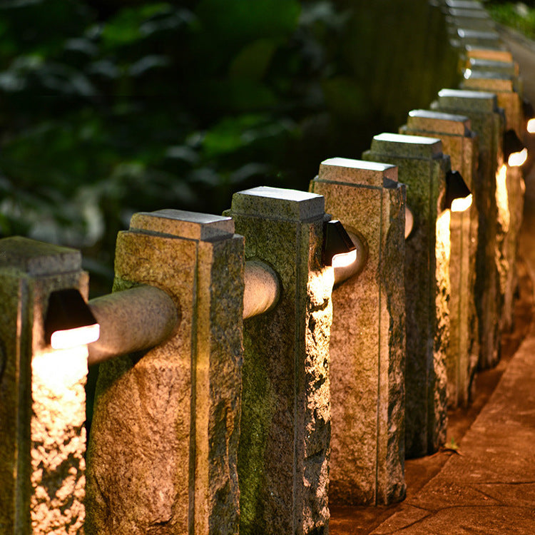 Solar Outdoor Rainproof Courtyard Garden Décoration Stairs Step Fence Light Fence LED Wall