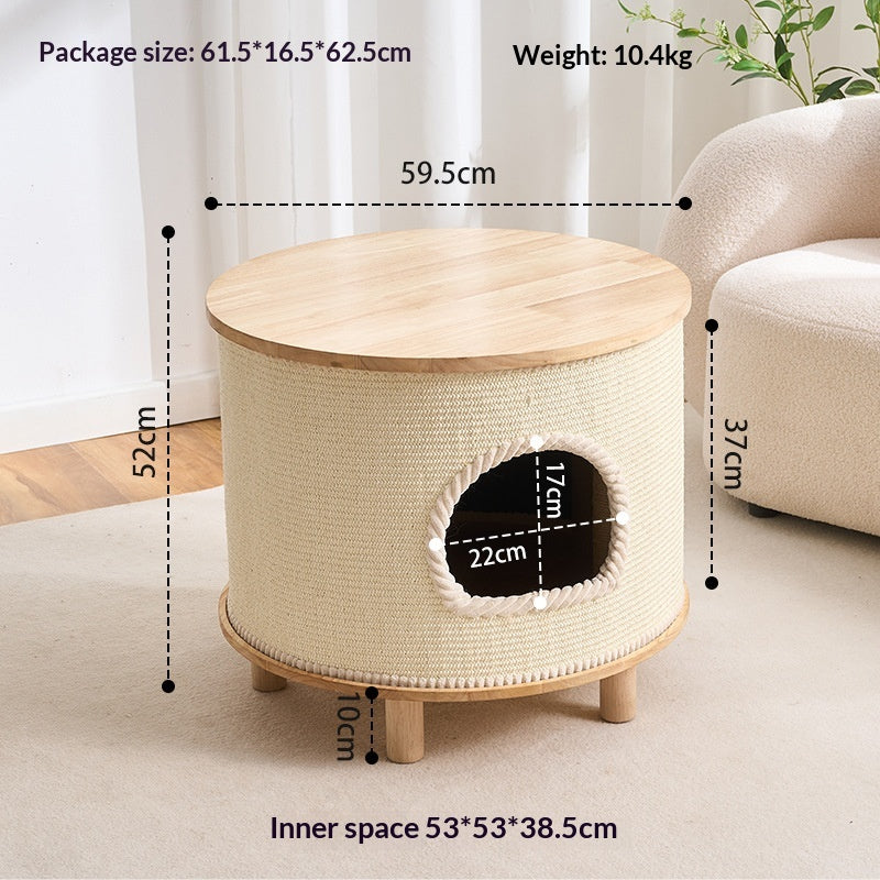 Une table de café de style arbre de chat partagée par les humains et les animaux