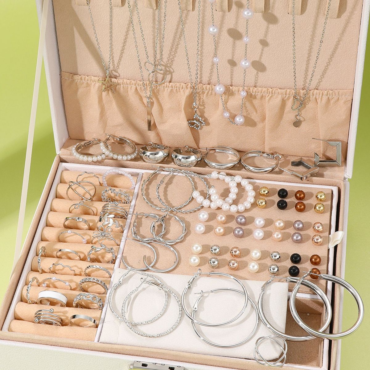 Pearl alloy earrings and rings