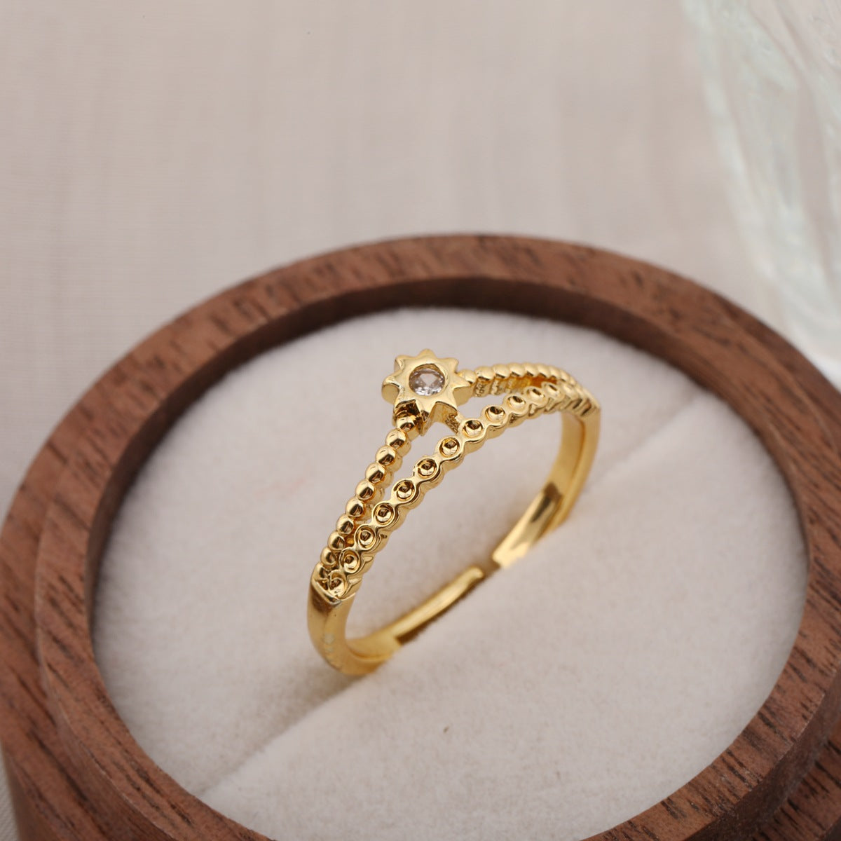 European And American Hot-Selling Fashionable and Unique Water Drop Zircon Anneaux pour femmes