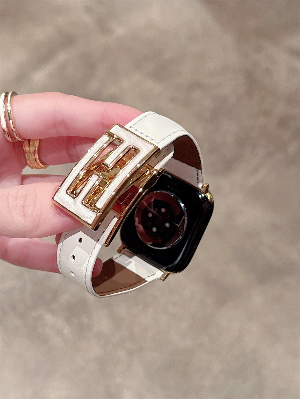 Fermoir magnétique double-F pour bracelets de montres