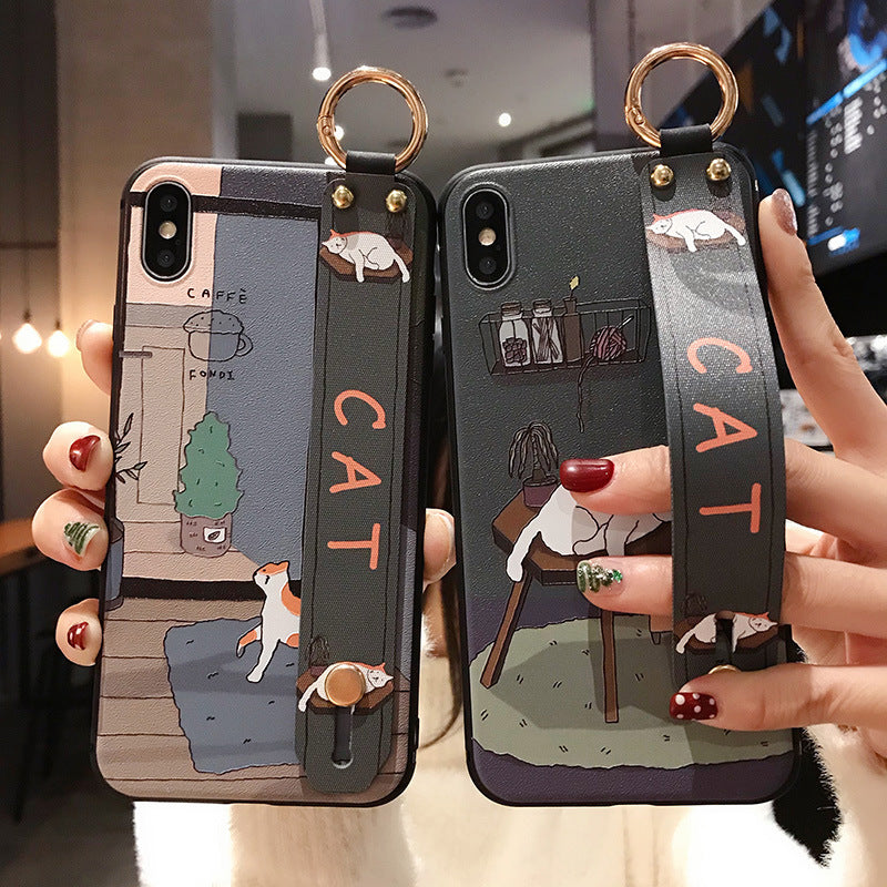 Phone case designs compatible with bracelets
