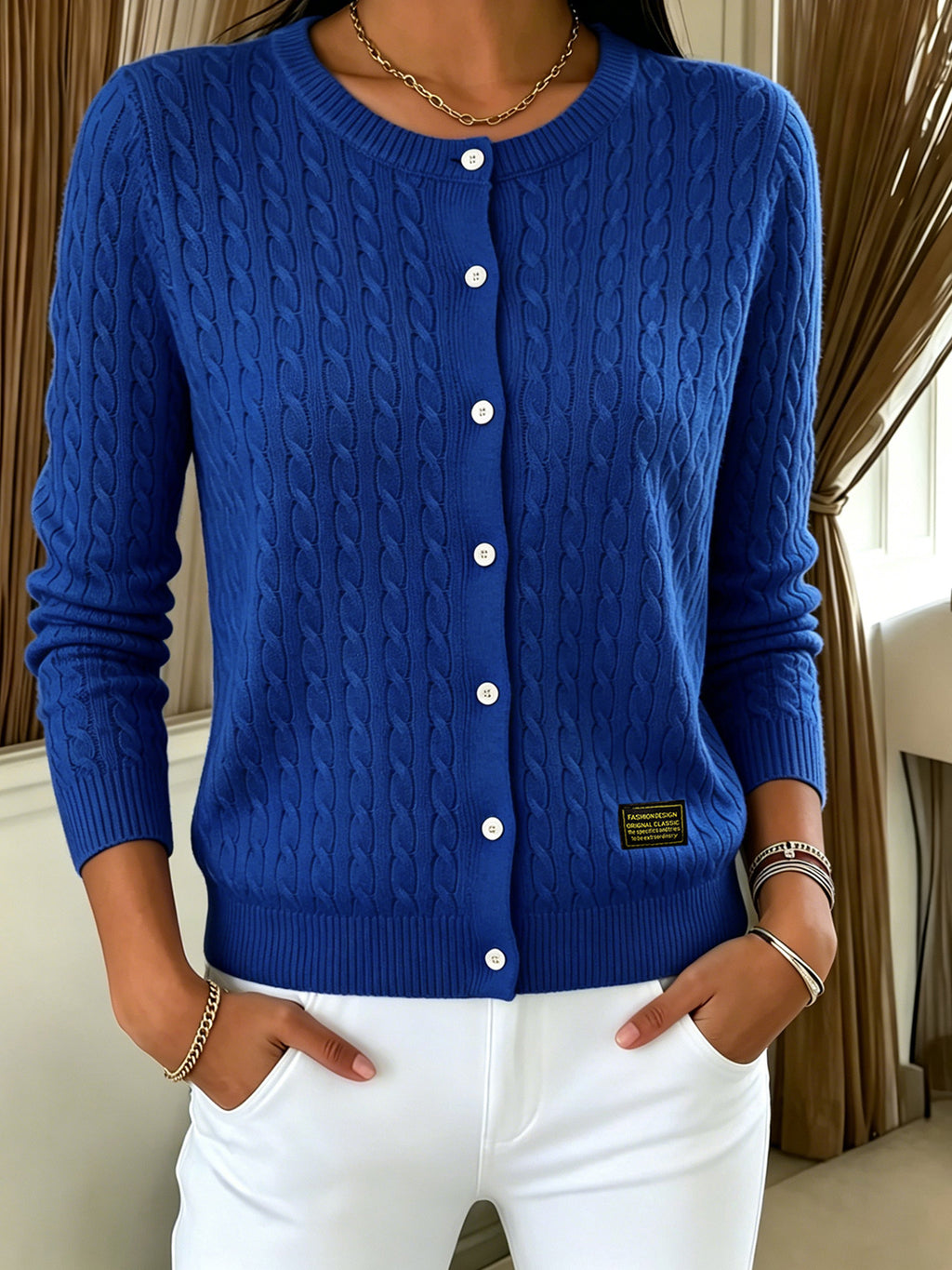 Women's long-sleeved button-up shirt