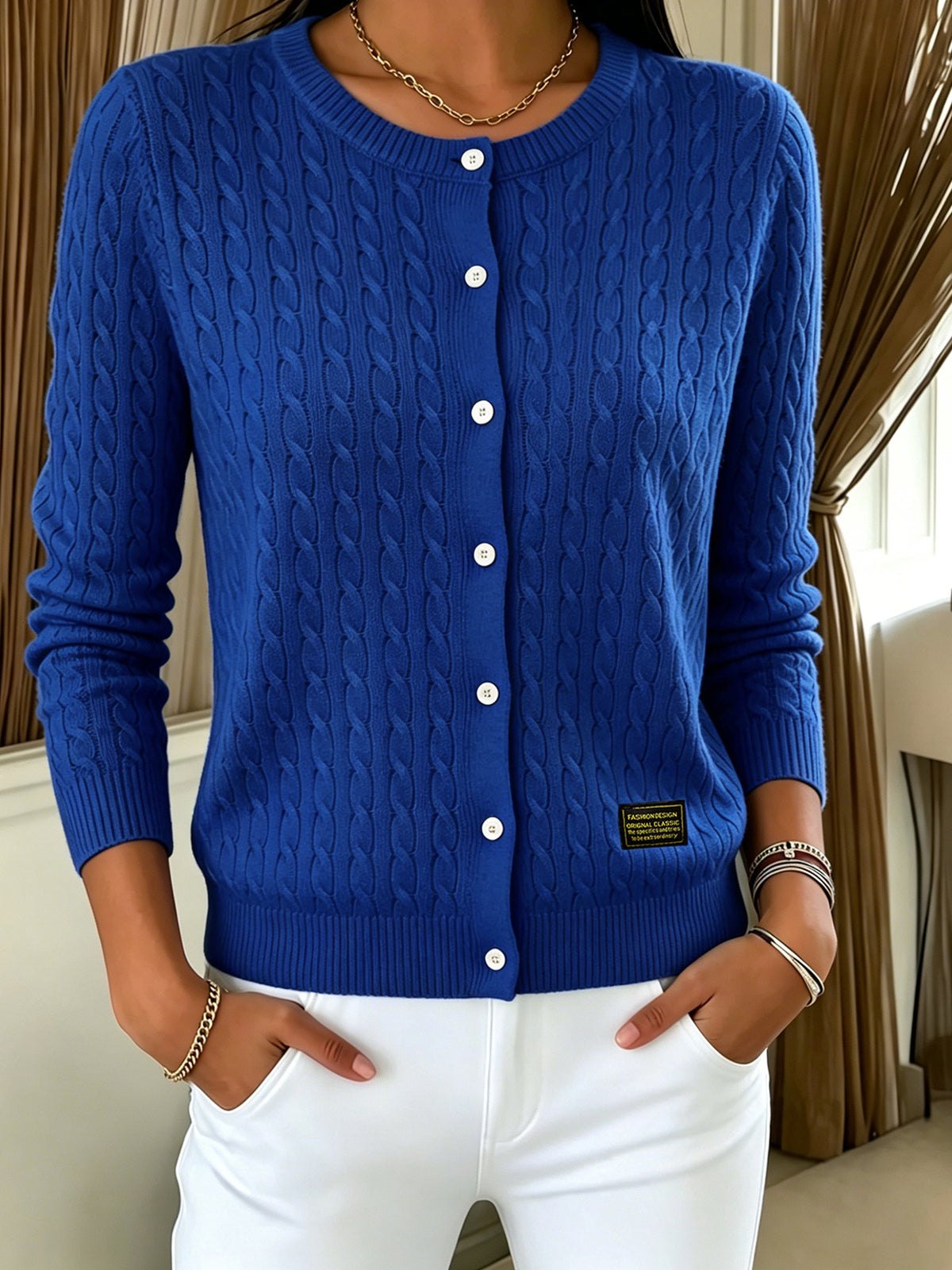 Women's long-sleeved button-up shirt