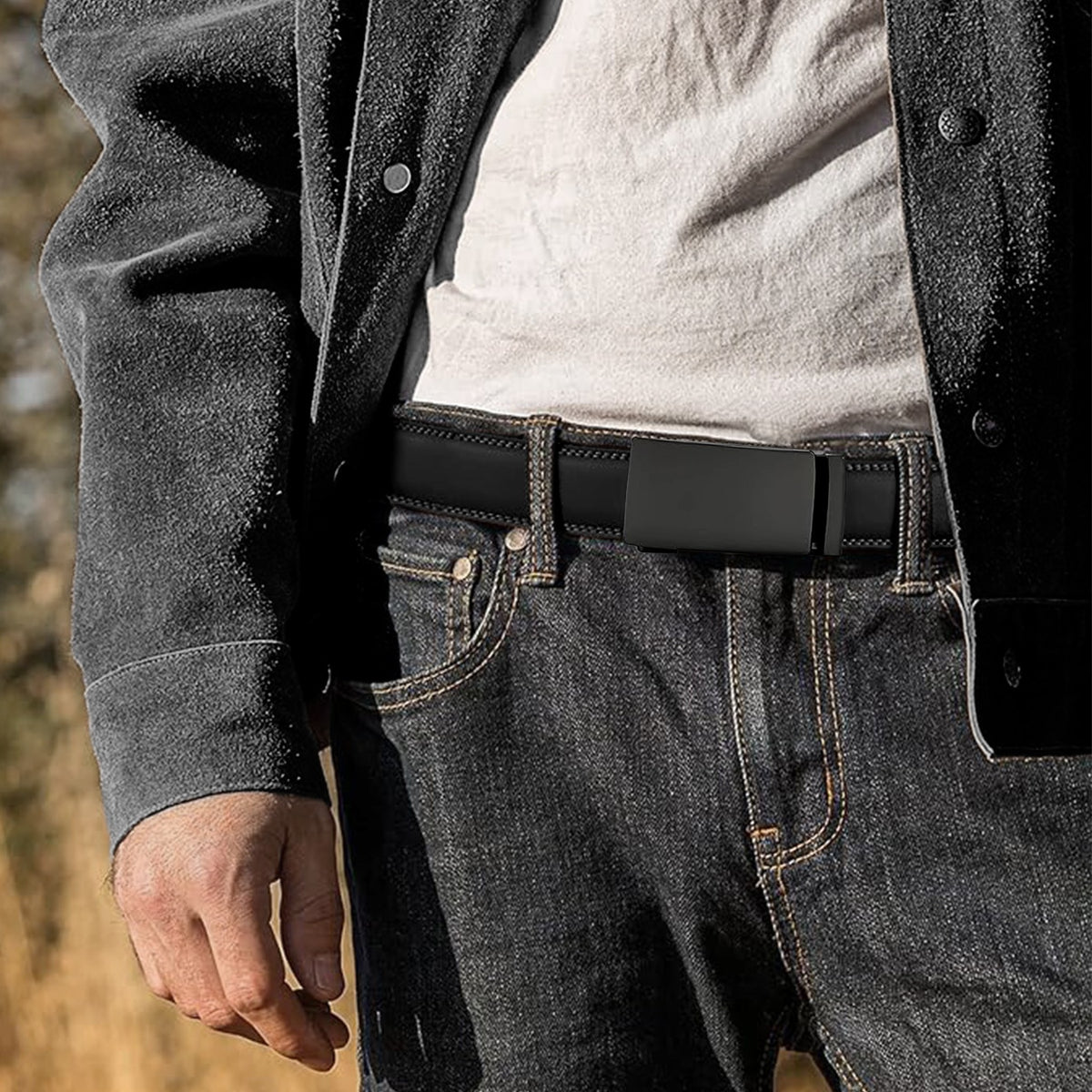 Ceinture polyvalente simple masculine jeune et d'âge moyen