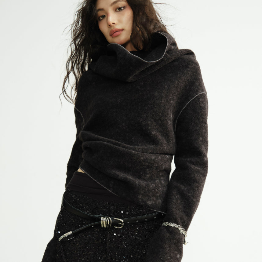 Haut court en laine légèrement stretchy noir