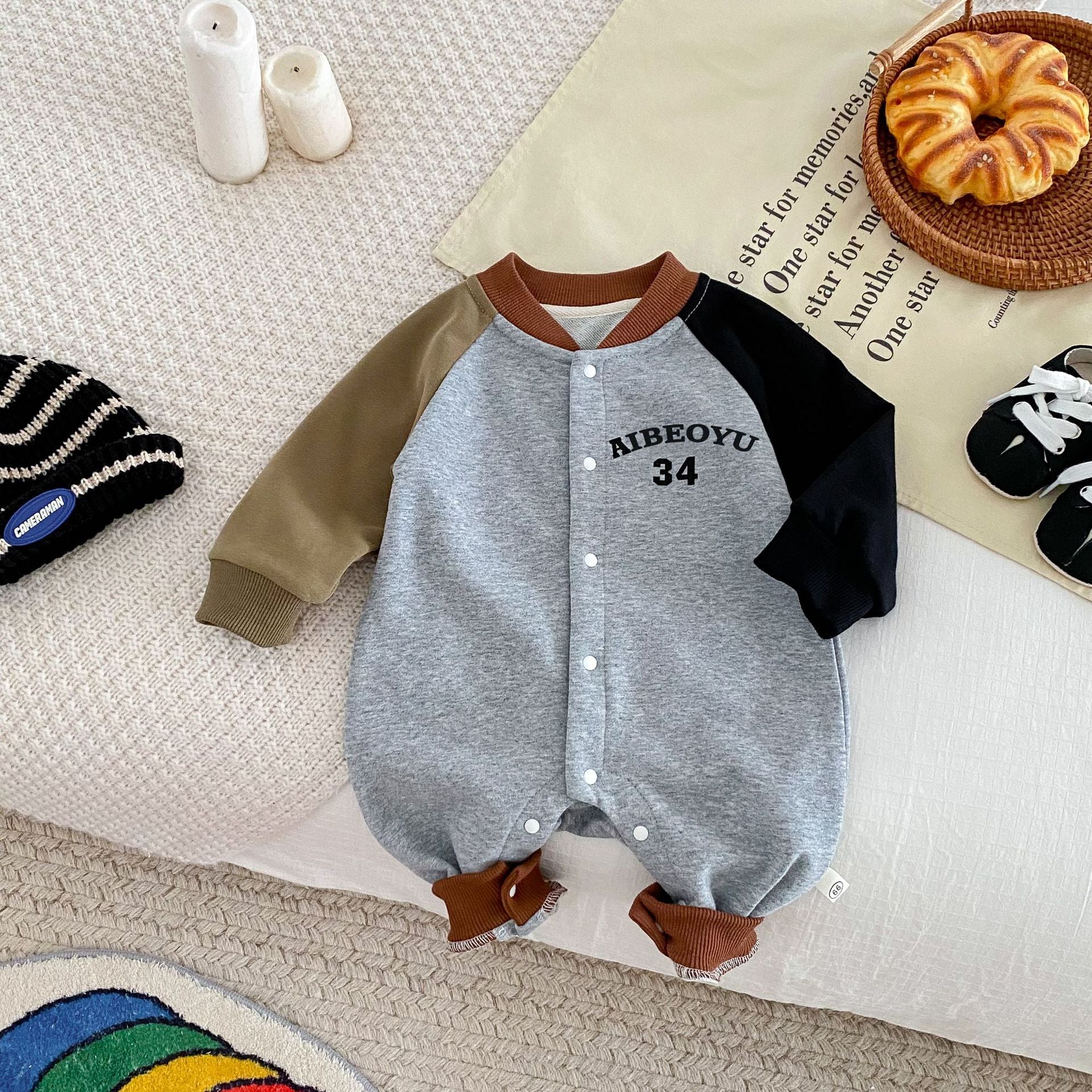 Bébé mode spéciale multicolore combinaison de saut
