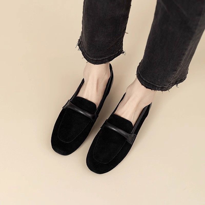 Mocassins pointus mat en cuir doux