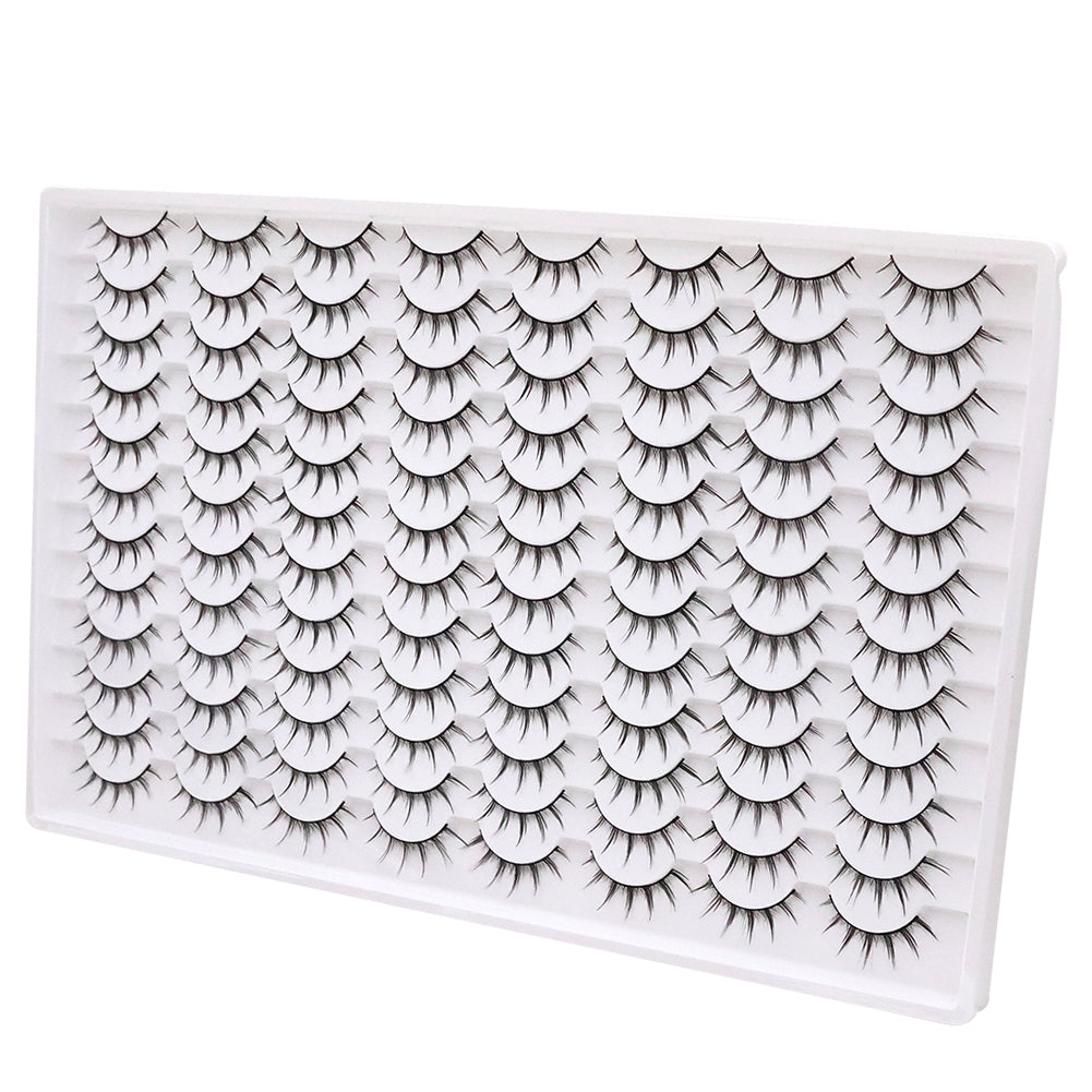 Les faux cils 3D sont multicouches