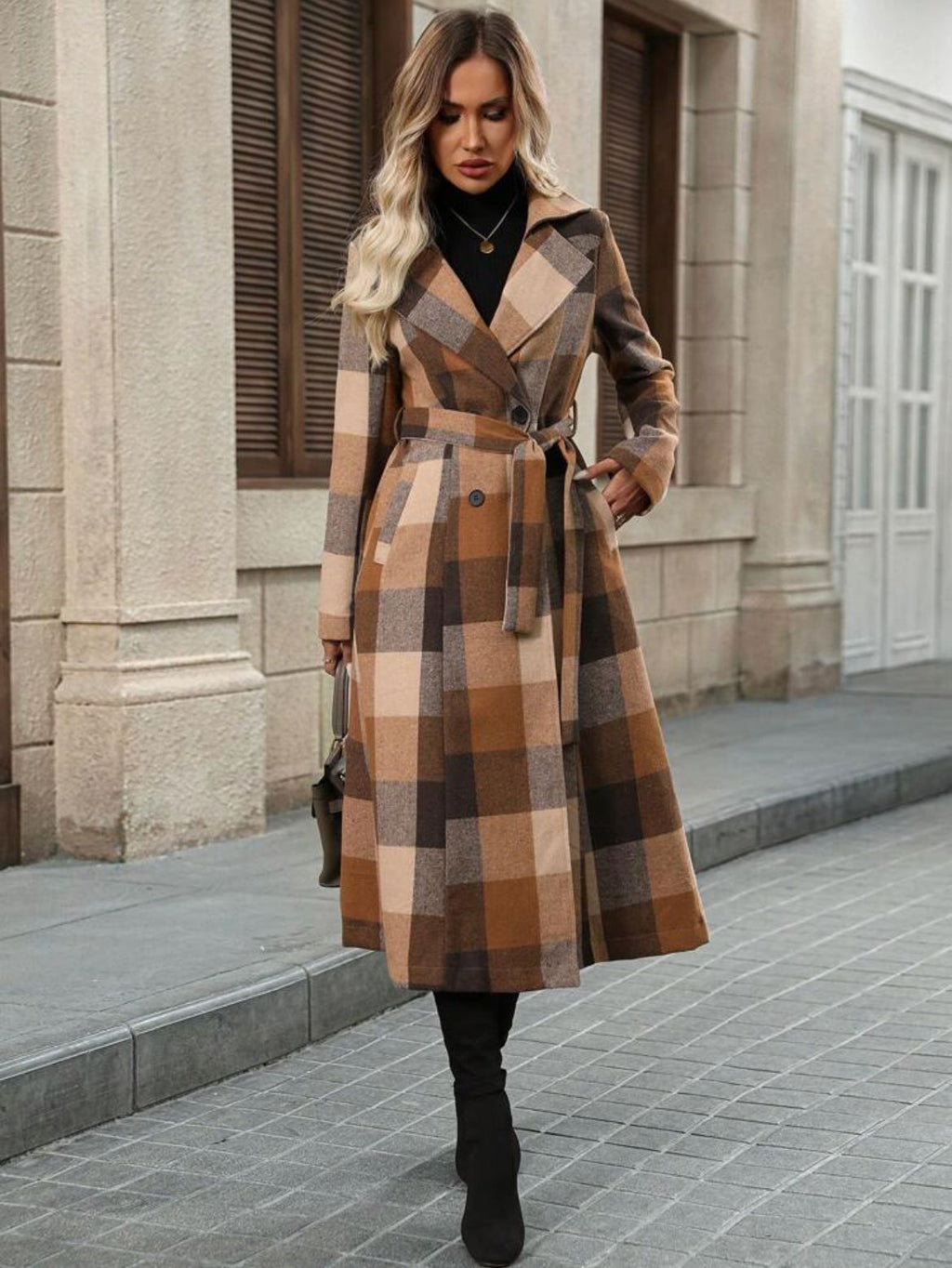 Manteau de laine Lapel d'arrivée avec cravate et double-brassed Design