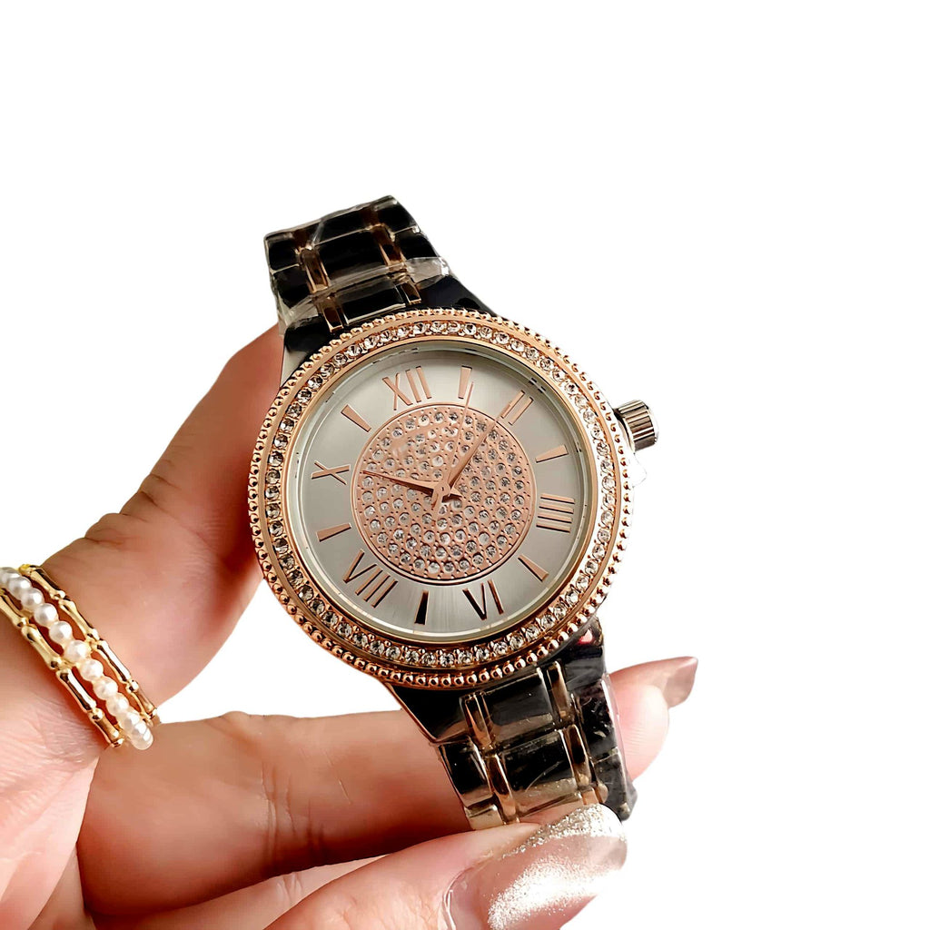 Montre élégante et sophistiquée avec un grand cadran Une pièce d'art de niche pour les femmes