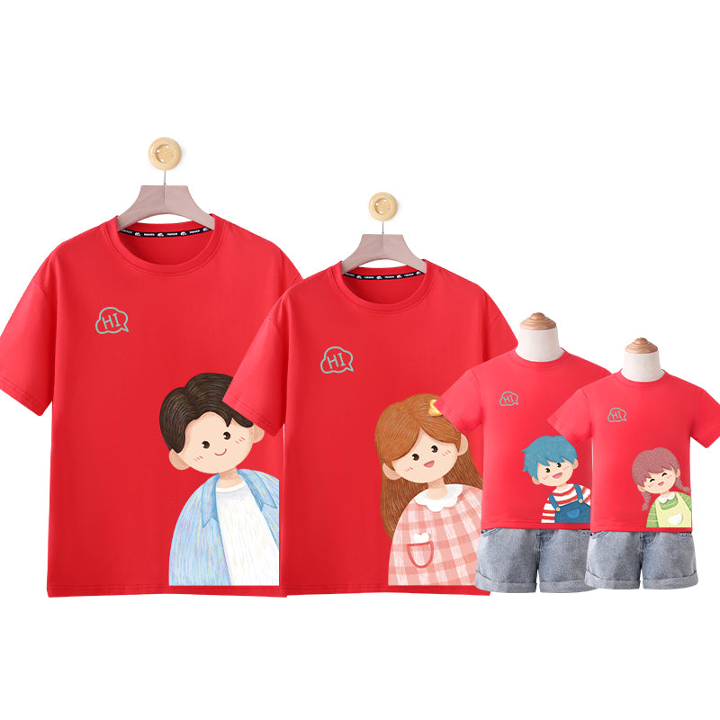 Un T-shirt à manches courtes en coton trois ou quatre