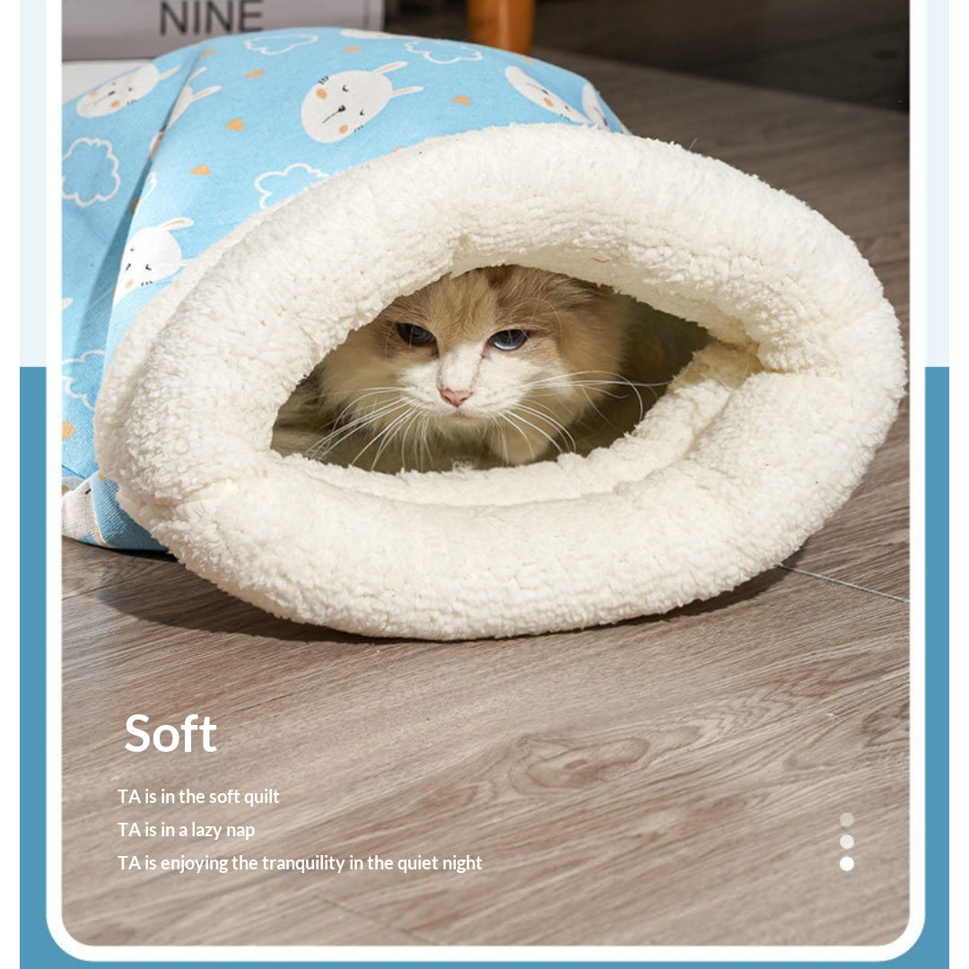 Sac de couchage de chat pour l'automne
