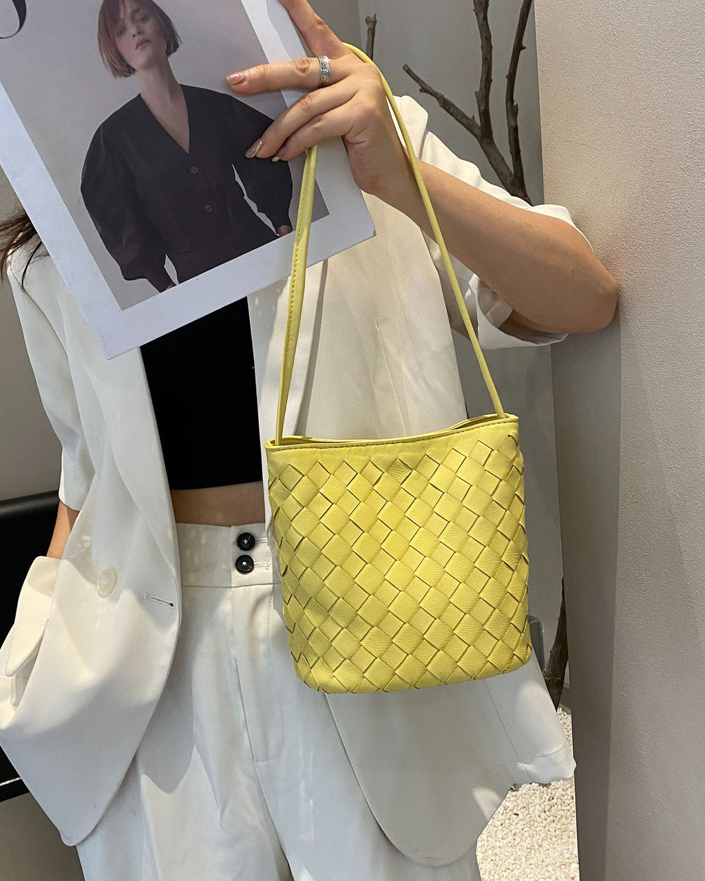 Cuir véritable tissé petit sac