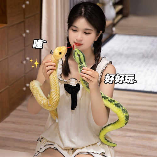 Jouet en peluche pour enfants imprimé et teint Crooked modèle Python