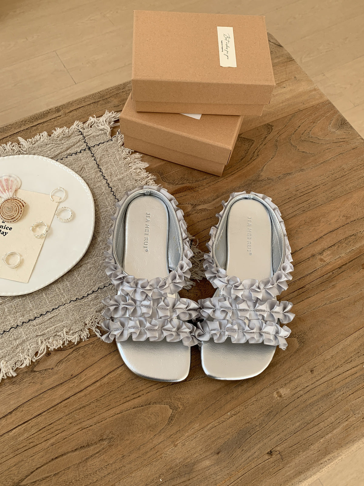 Sandales à pieds carrés de style français pour femmes