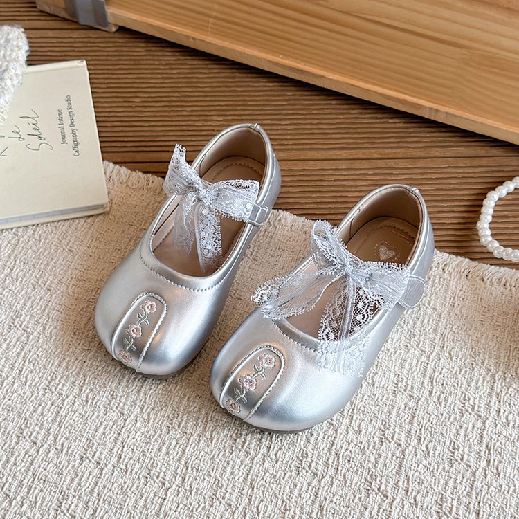 Chaussures en cuir de style occidental