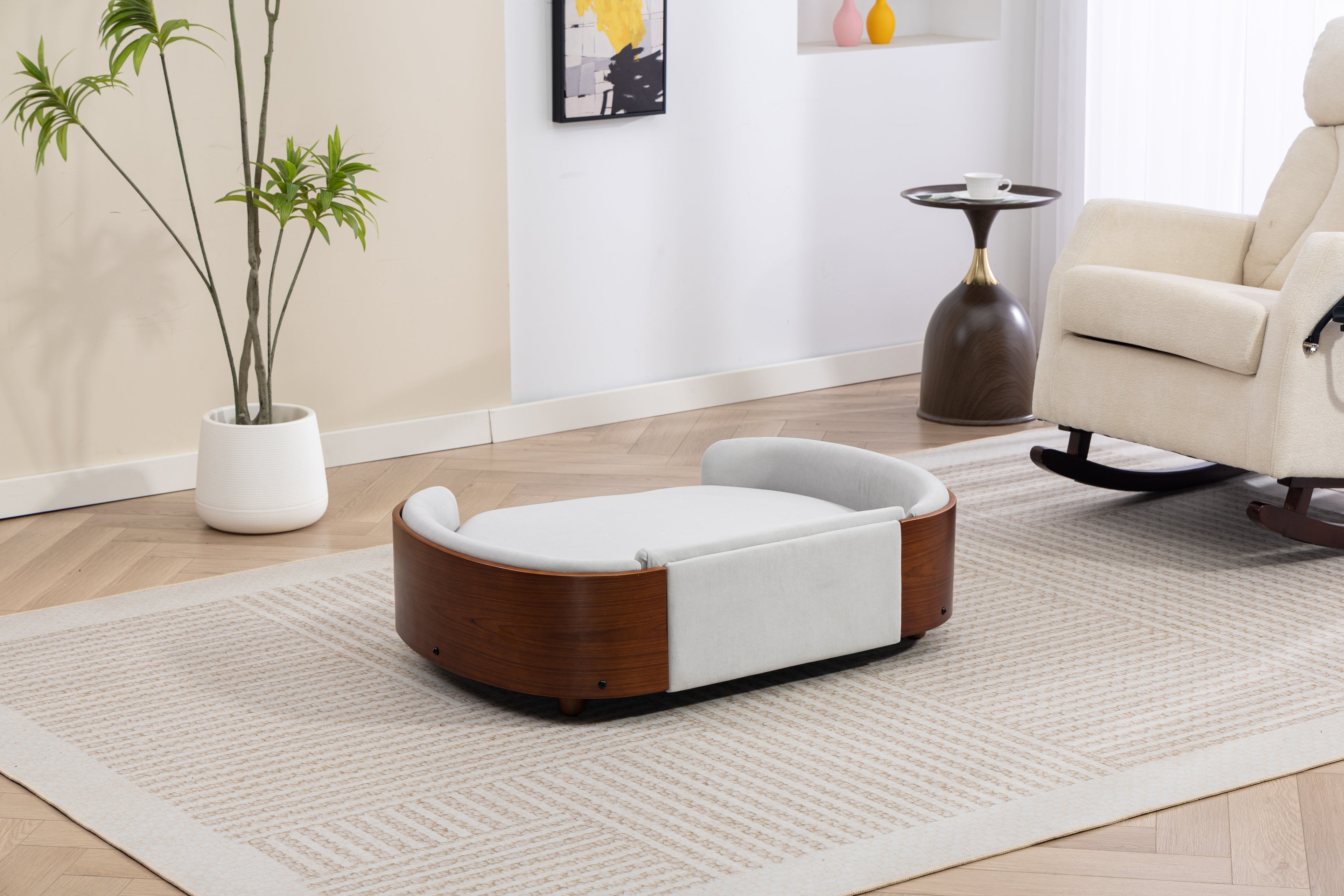 Style scandinave Lit de chien élevé Sofa Pet avec pieds en bois massif et noyer Bent Wood Bac