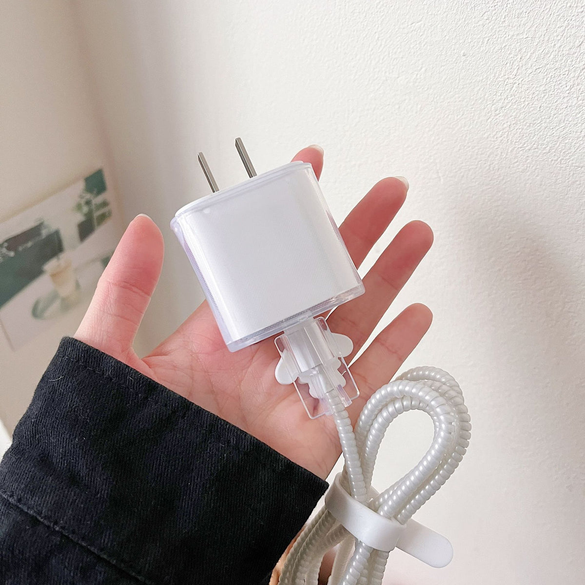 Bouchon de charge de dessin animé Couverture de protection 20W Charge rapide Winding Bite Cable Softshel