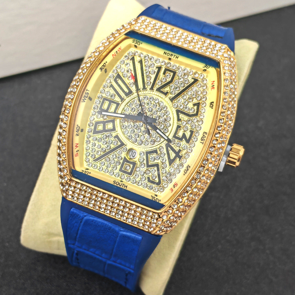 En forme de barrique Minimalist Wristwatch Bracelet en cuir Diamond Accents Quartz Montre
