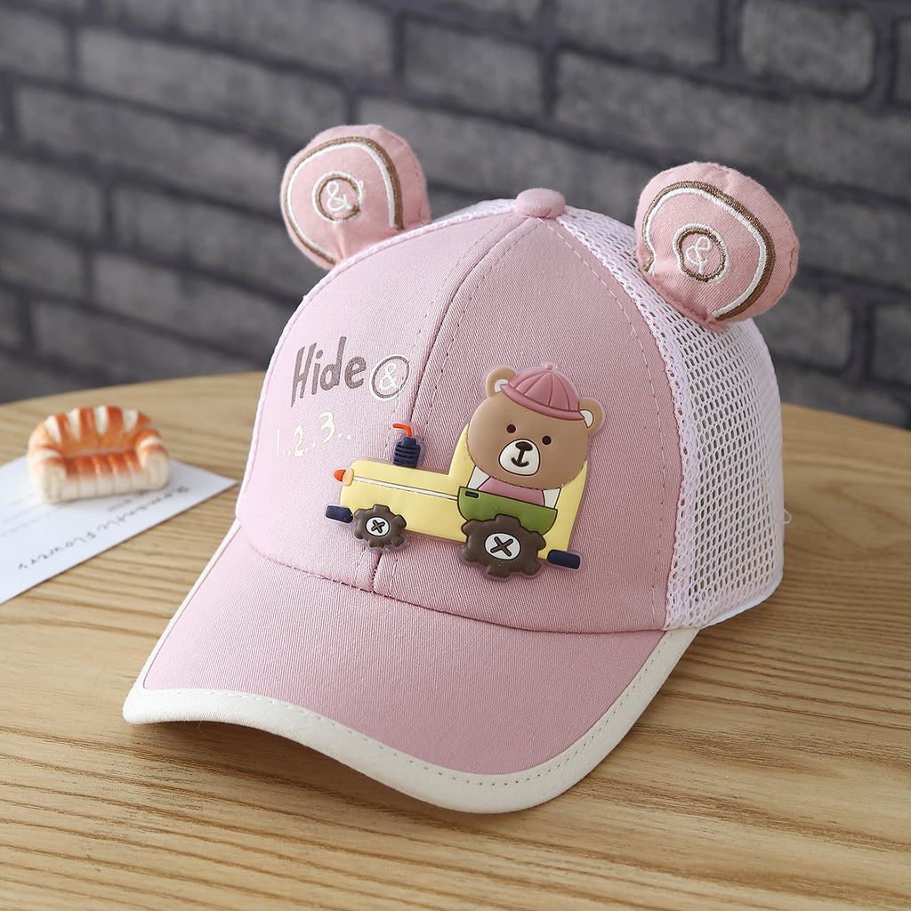 Casquette de baseball avec une bride semi-nettée et un Ed biseauté