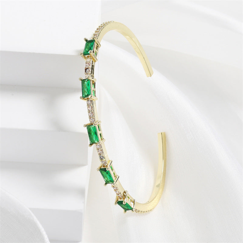 Femmes Emerald-Tone Rectangulaire CZ Open Cuff Bangle