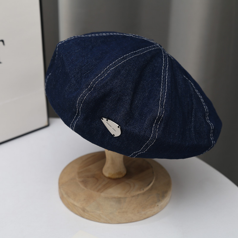 Béret denim féminin d'été avec boutons métalliques pour un style retro japonais. Doucement et Versati