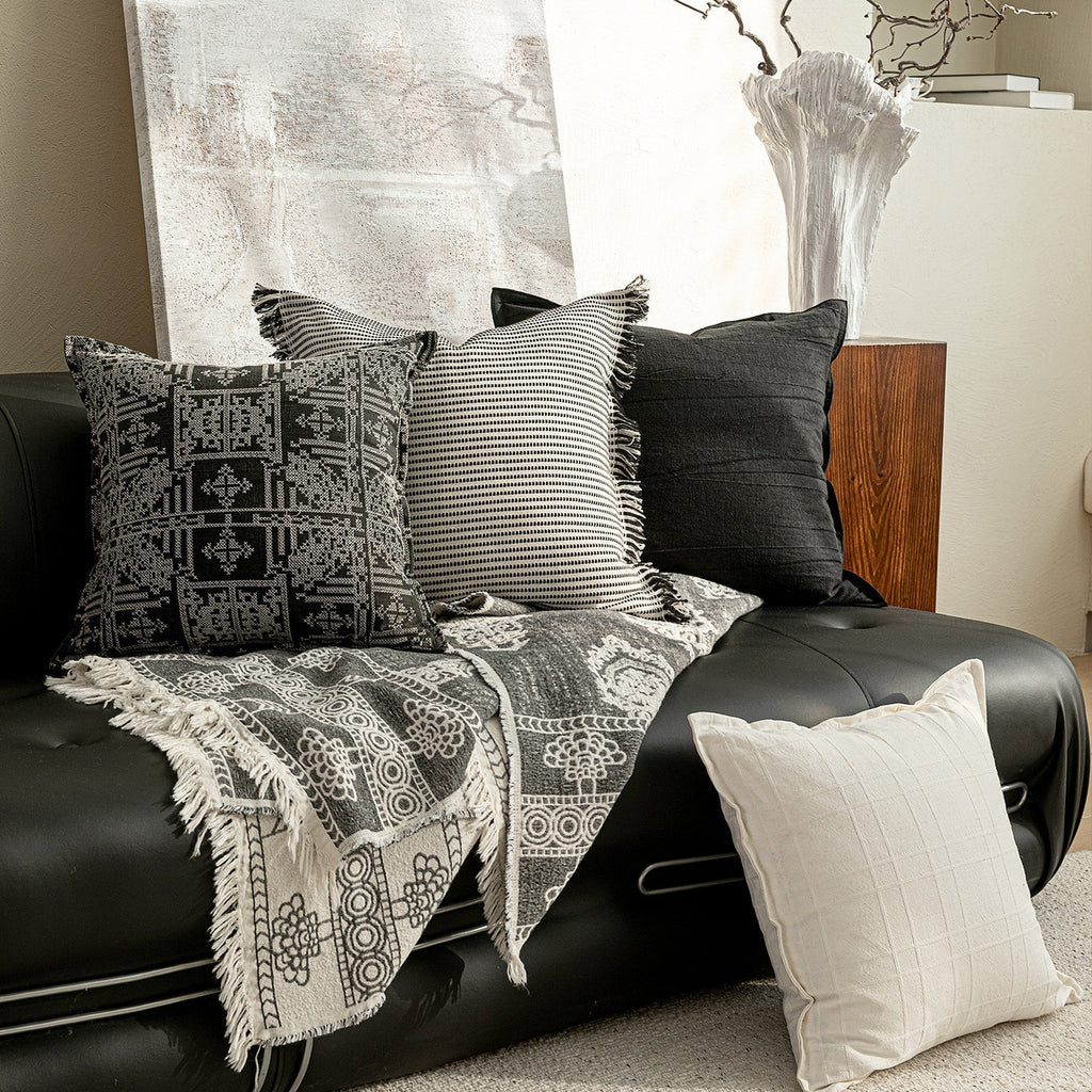 Simple, Blanc Noir Versatile et Oreiller à lancer en coton gris