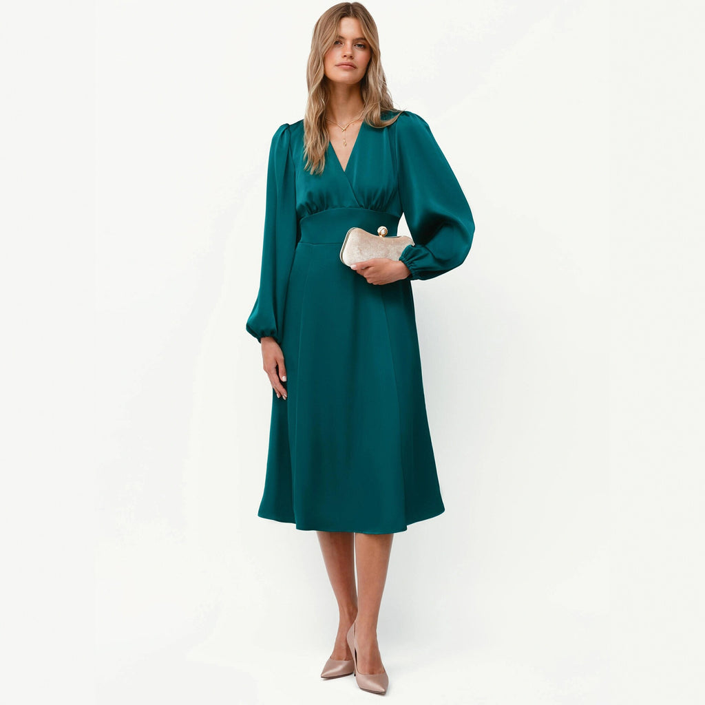 Women's long-sleeved dress