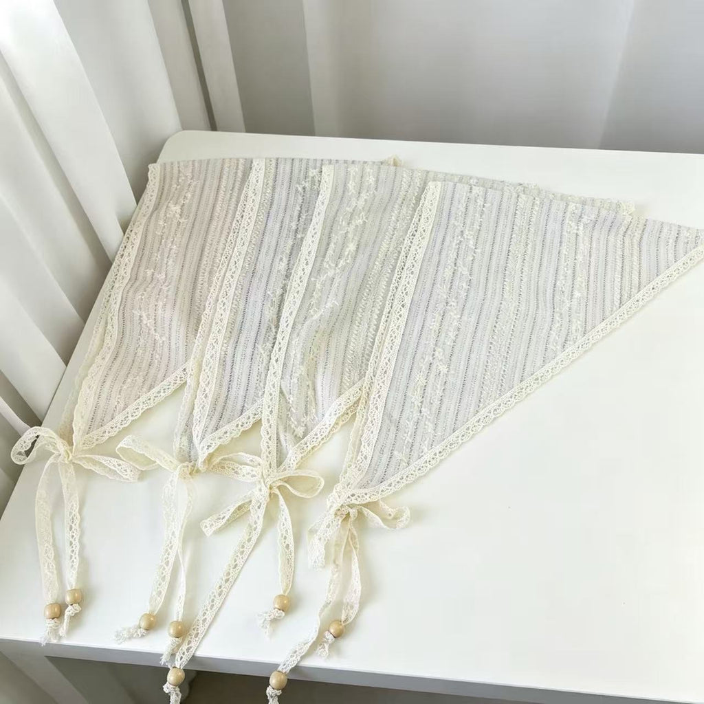 Écharpe de soie florale brodée en dentelle