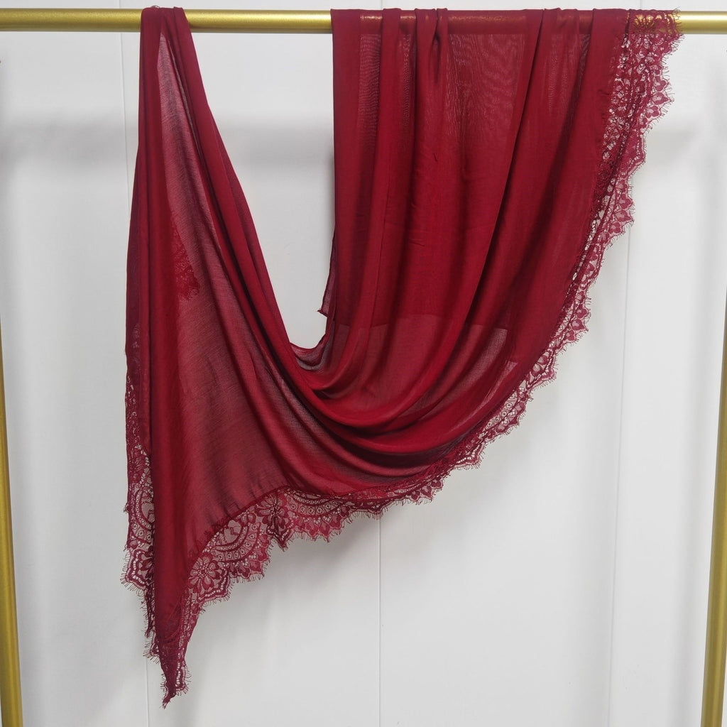 Écharpe de rayonne de couleur solide en dentelle
