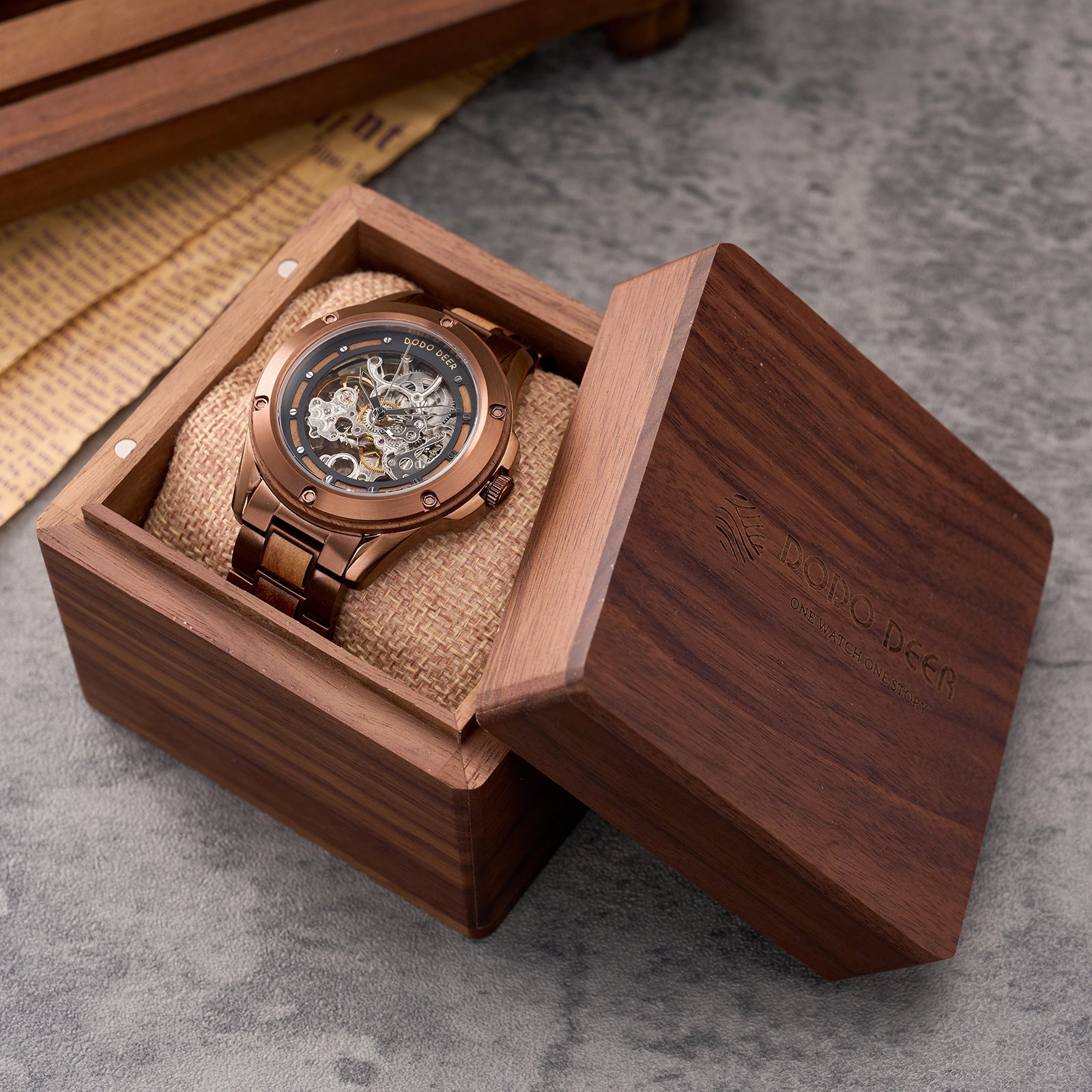 Montre mécanique en bois pour hommes