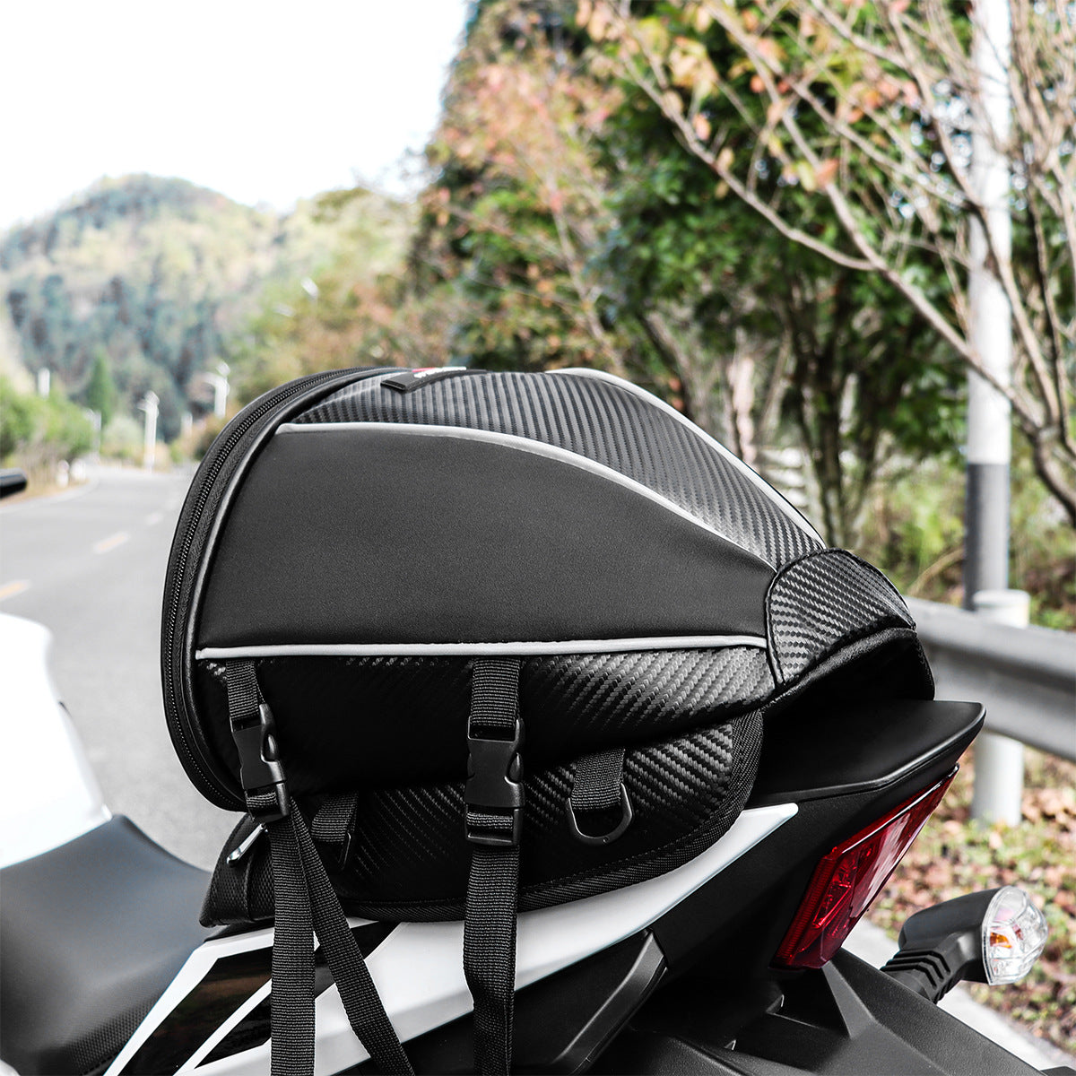 Carburant de moto Siège arrière Tail Side Microfibre cuir multifonctions étanche Cro
