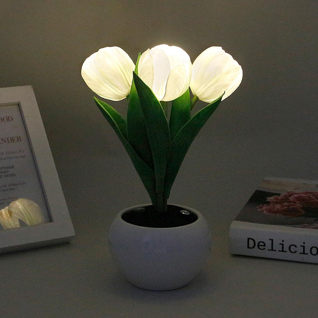 LED Simulated Tulip Night Light String pour les vases